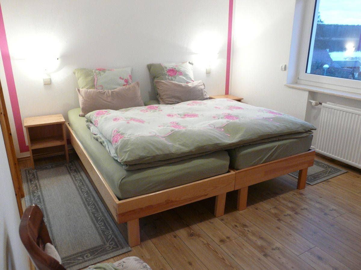 Foto 6 von 11: Ferienwohnung mit Seeblick in Lychen – Komfort auf eingezäuntem Grundstück