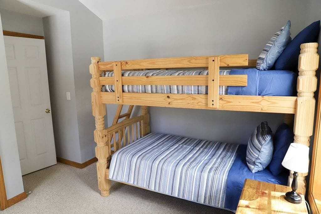Foto 6 von 19: Vacation Home at Point Sebago Resort