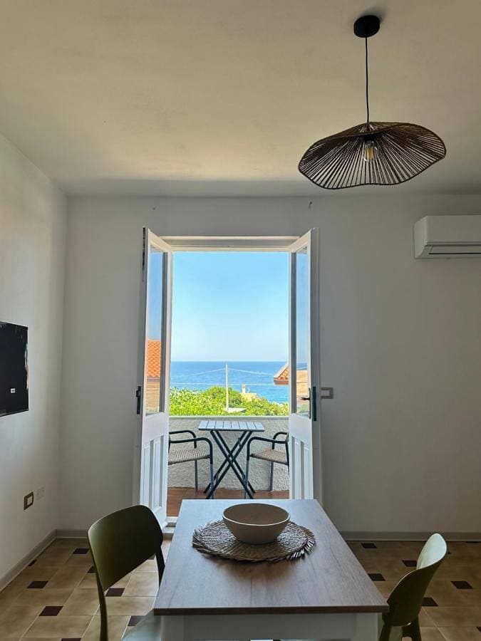 Foto 5 von 39: One-Bedroom Apartment with Sea View