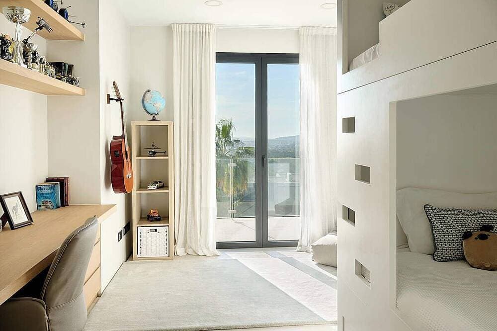 Foto 5 von 30: Luxurious and Modern 7 Bedroom Property in Portals