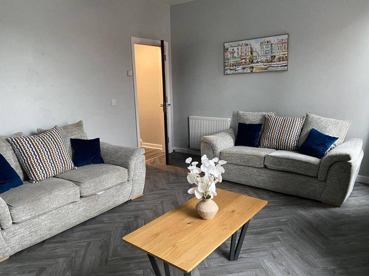 Baron Apartment B 1