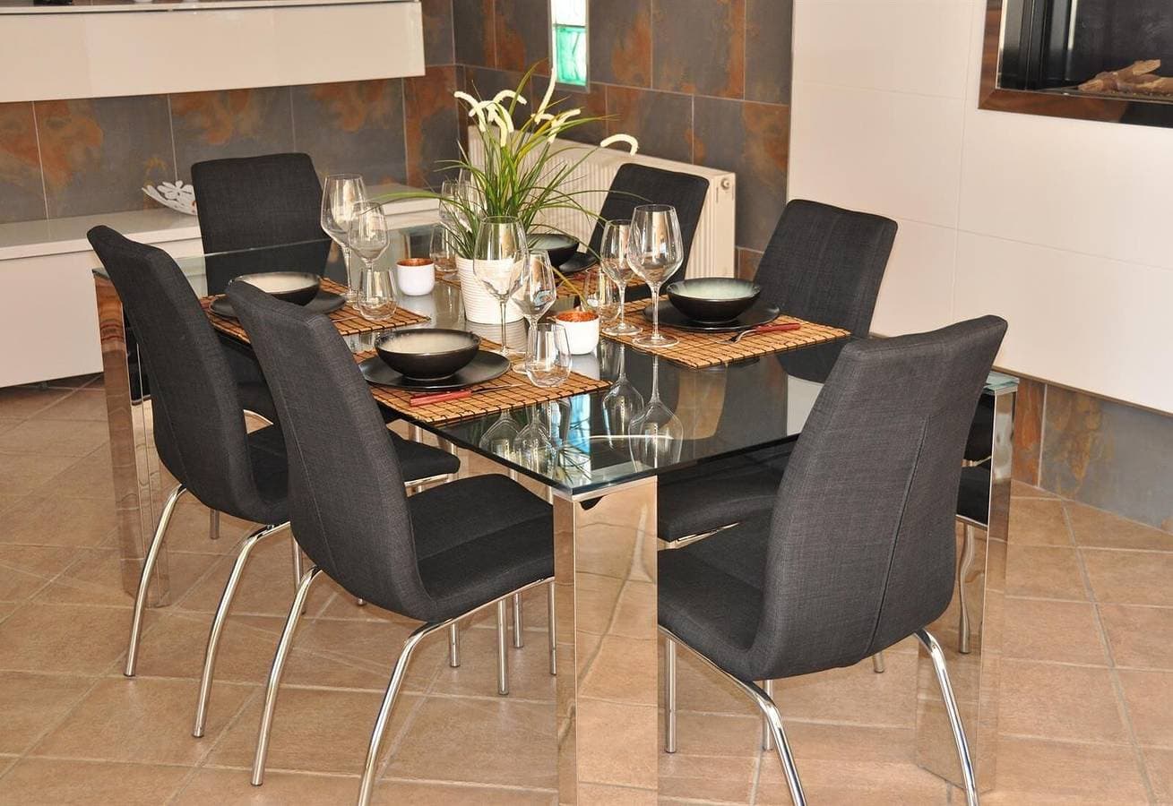 Foto 11 von 41: Villa mit privatem Pool, Terrasse, Klimaanlage und WLAN