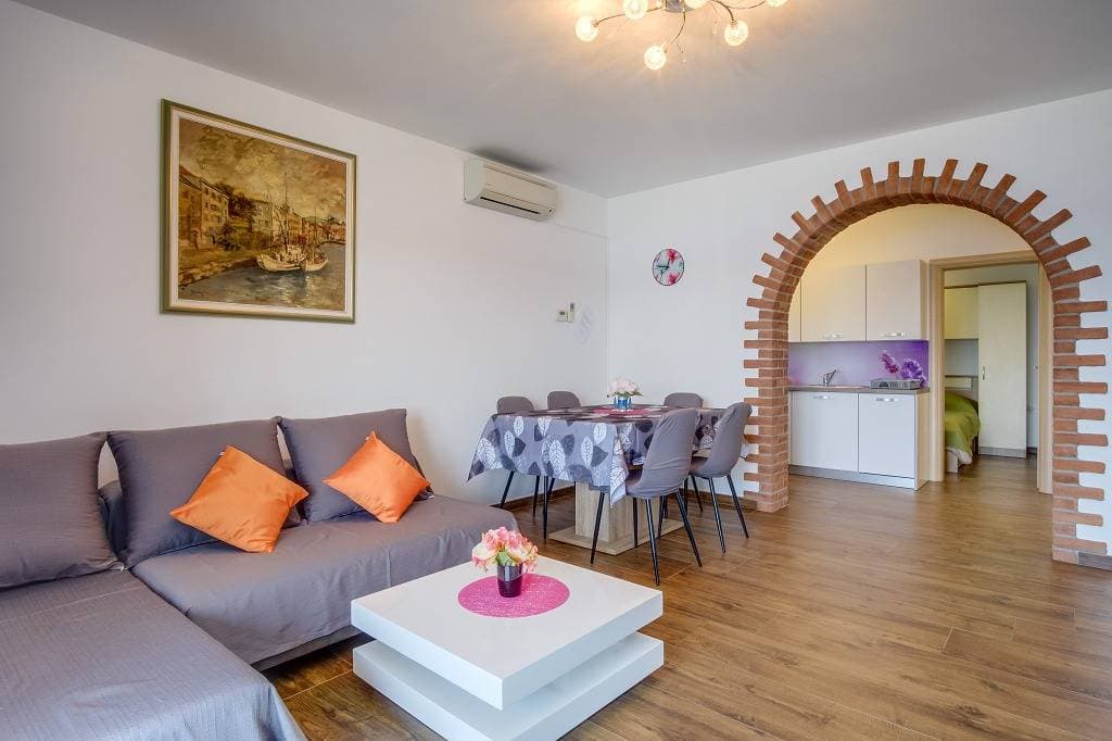Foto 9 von 45: Ferienwohnung in Mali Lošinj mit Meerblick, Balkon, Klimaanlage, W-Lan (4896-2)