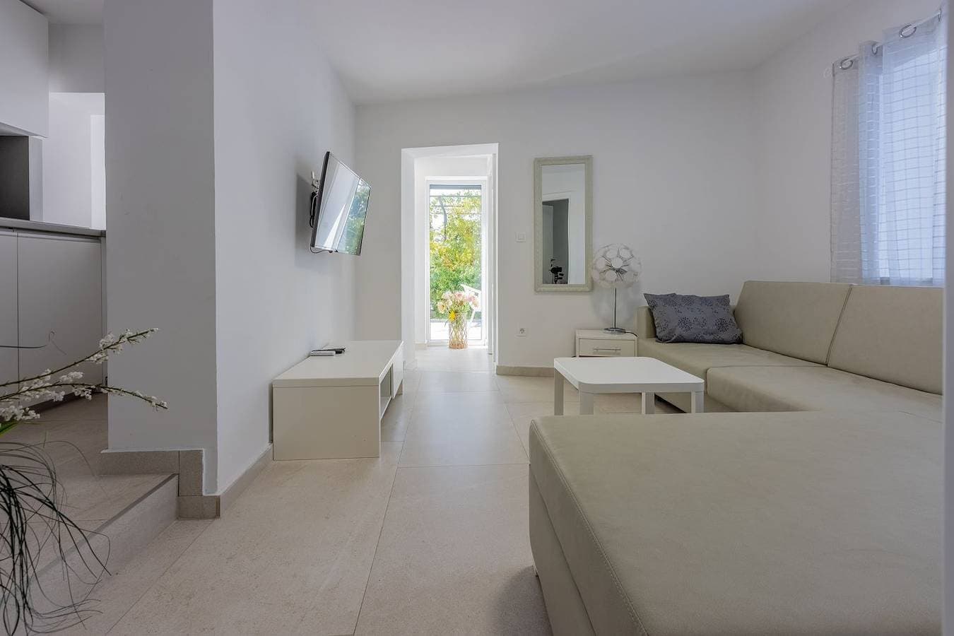 Foto 5 von 26: Helles Apartment nur 500 Meter zum Sandstrand mit tollem Pool