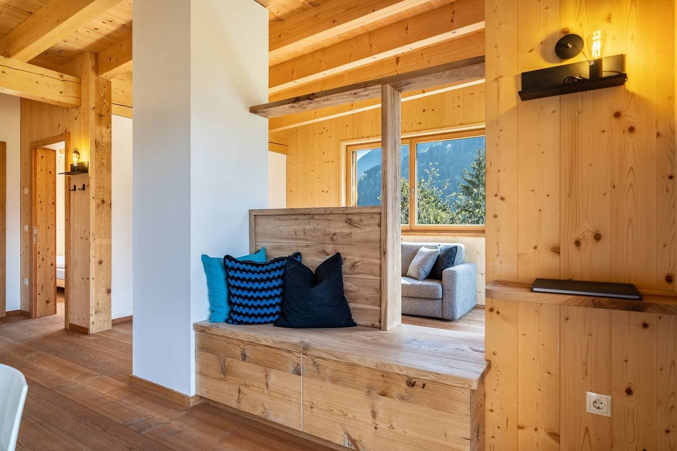 Foto 7 von 20: Ferienwohnung 'Mayrhof im Kirschengarten' mit Bergblick & Balkon