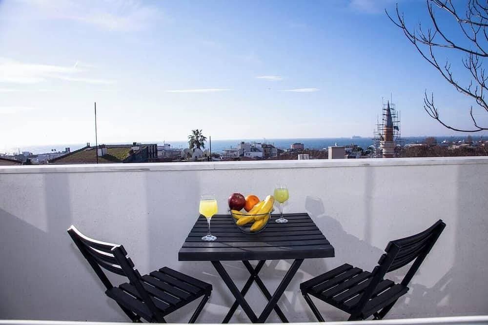 Terrace Flat At The Center Of Old City With Jacuzzi 1