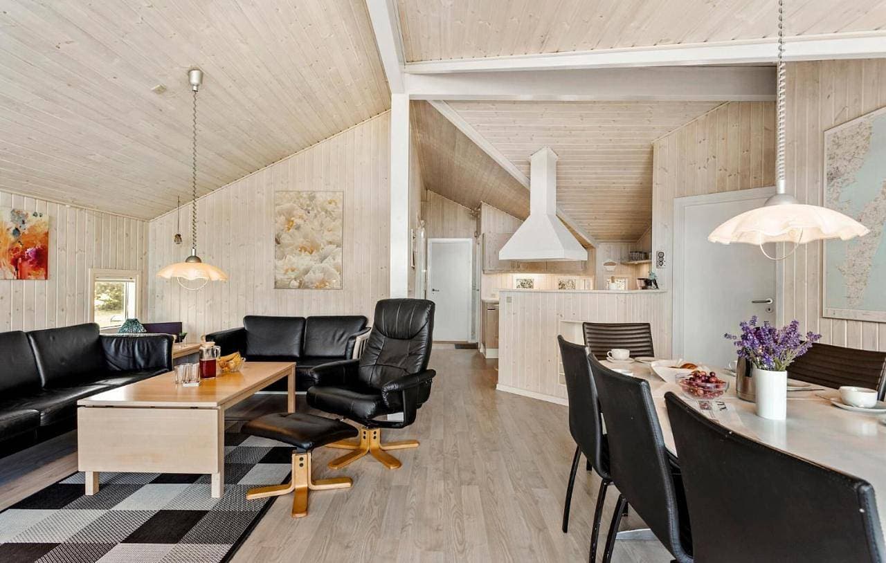 Foto 11 von 19: Three-Bedroom Holiday Home