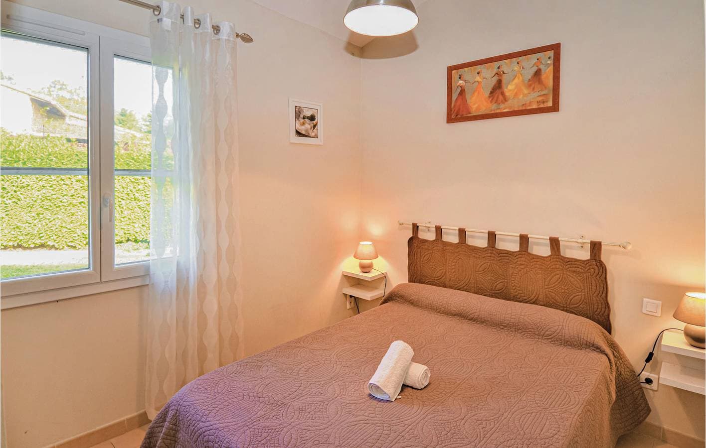 Foto 4 von 11: Parkplatz, Pool, Garten & Internet - Mieten Sie unsere Wohnung!