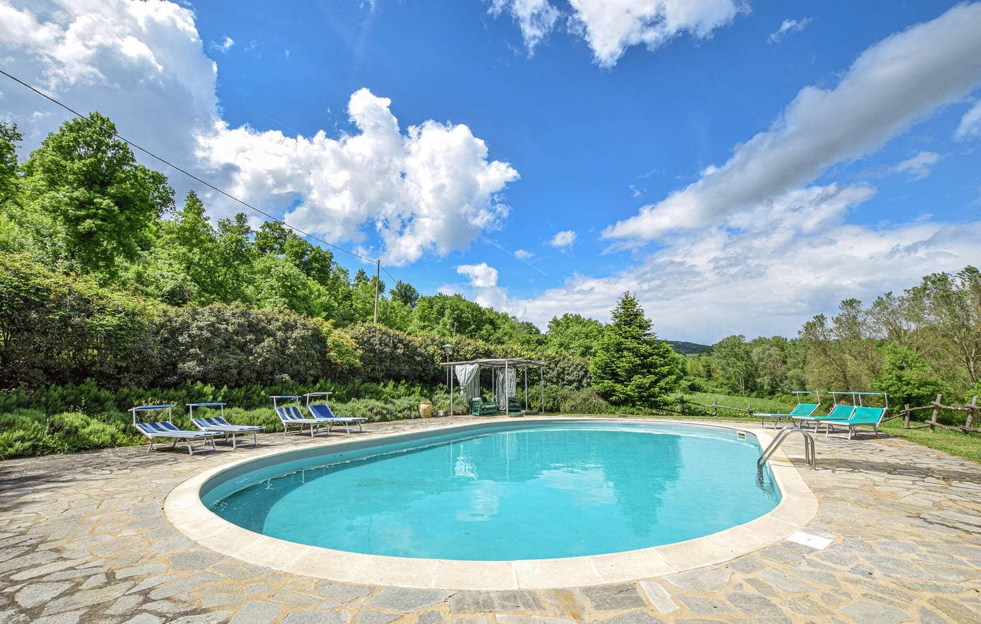 Foto 4 von 26: Gemütliche Wohnung mit Pool, Garten, Parkplatz
