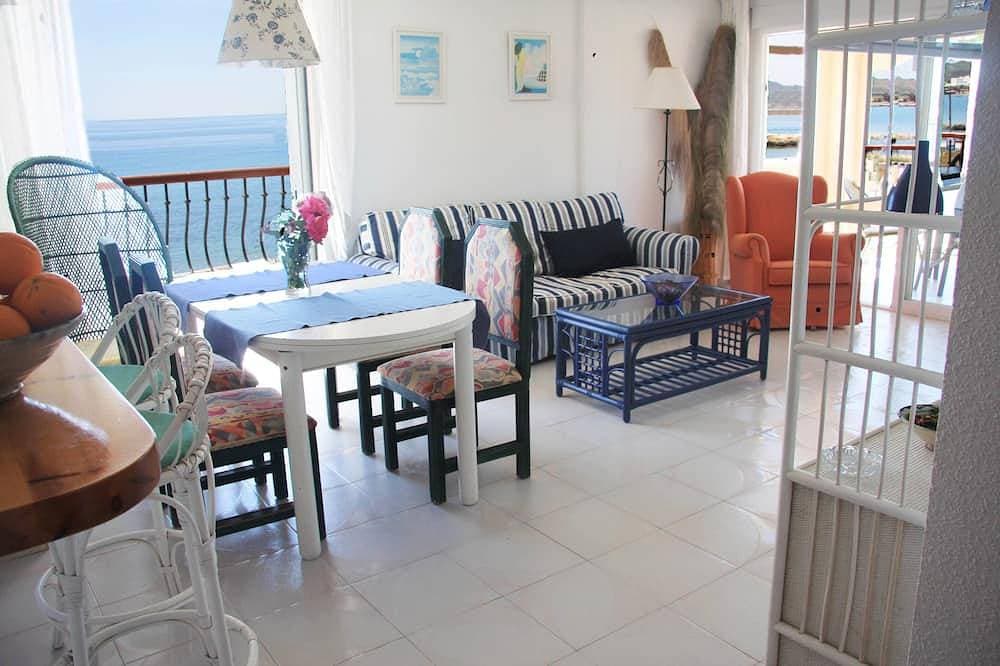Foto 5 von 30: Apartment mit Pools in erster Strandlinie, atemberaubender Meerblick