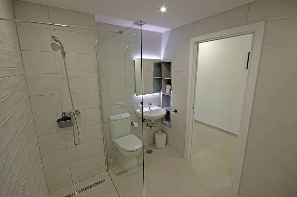 Foto 4 von 14: Apartment am Strand mit Parkplatz, Pool, kostenlosem WLAN, Meerblick, sonniger Balkon