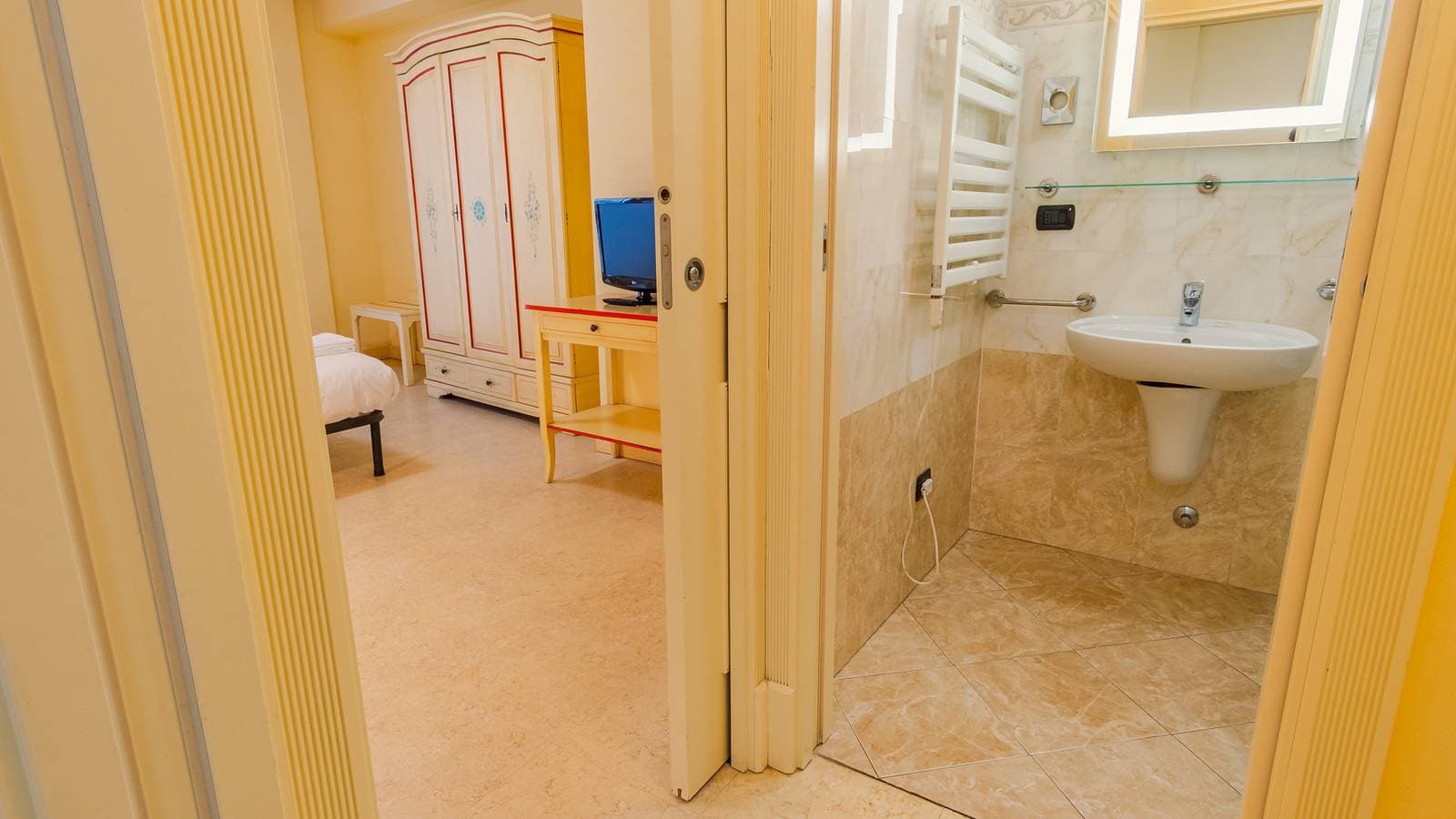 Foto 11 von 26: Ferienwohnung für 4 Personen mit Garten