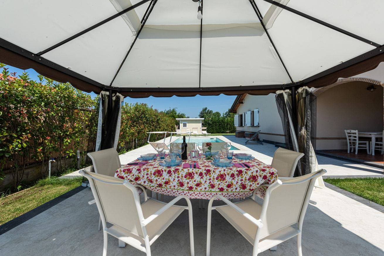 Foto 7 von 40: Villa für 10 Personen mit Garten