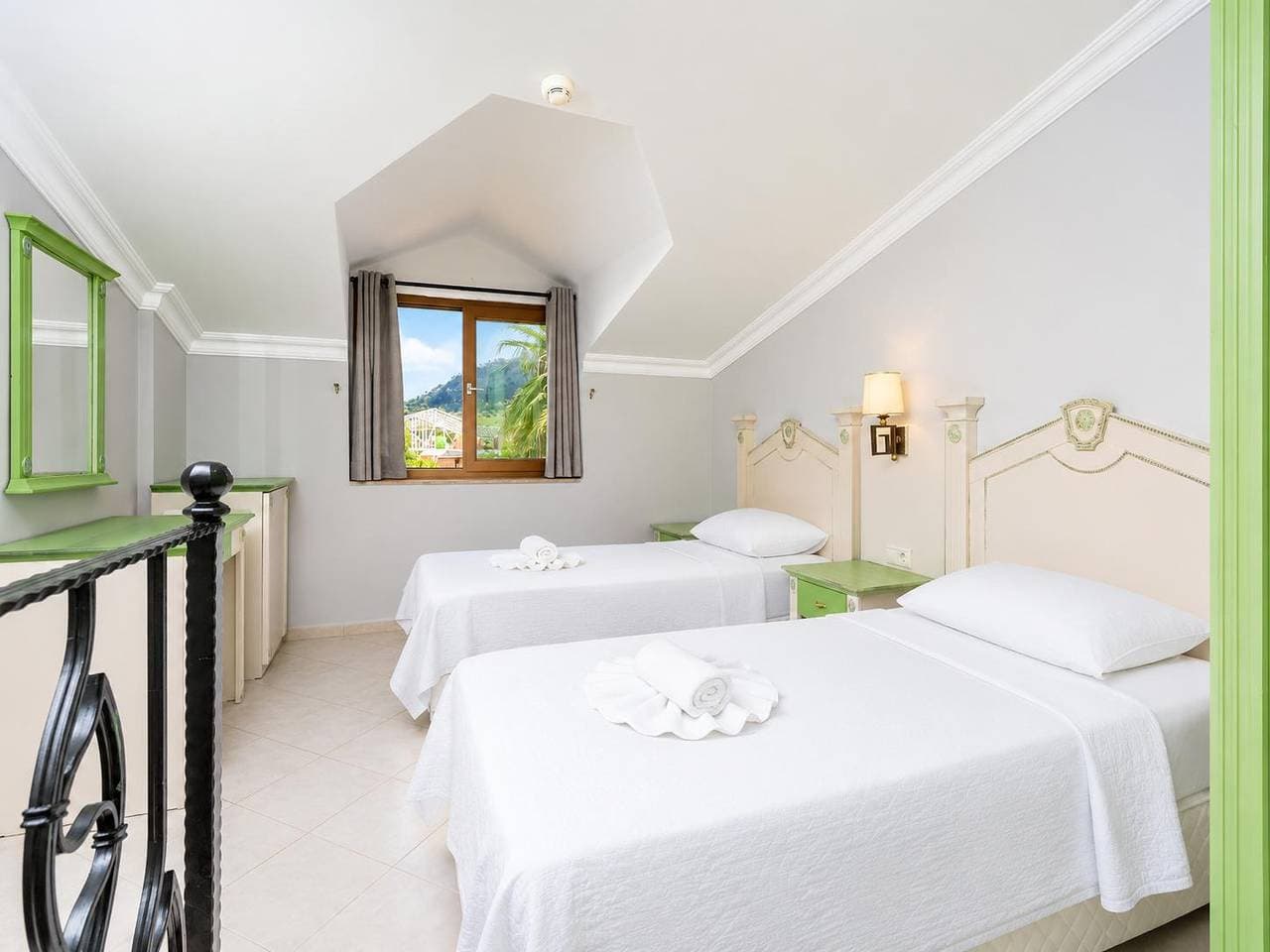 Foto 11 von 19: Villa für 4 Personen mit Balkon