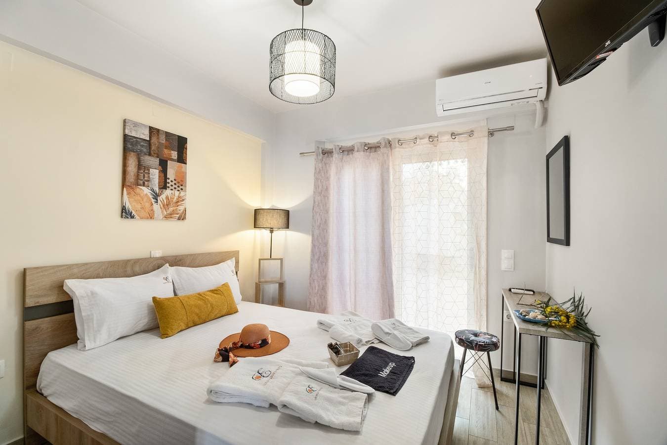 Foto 11 von 26: Ferienwohnung "Evagelia Luxury 2" mit Meerblick, Gemeinschaftspool und WLAN