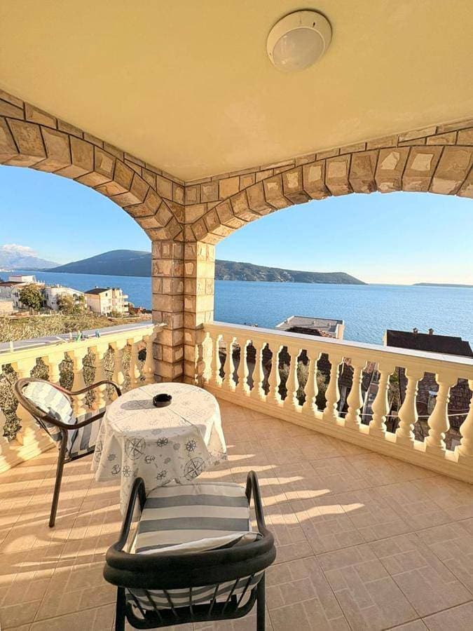 Foto 2 von 24: Double Room with Balcony and Sea View