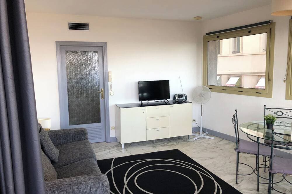 Foto 4 von 26: 7 Promenade des Anglais-City Centre Nice Beach Apartment and roof pool