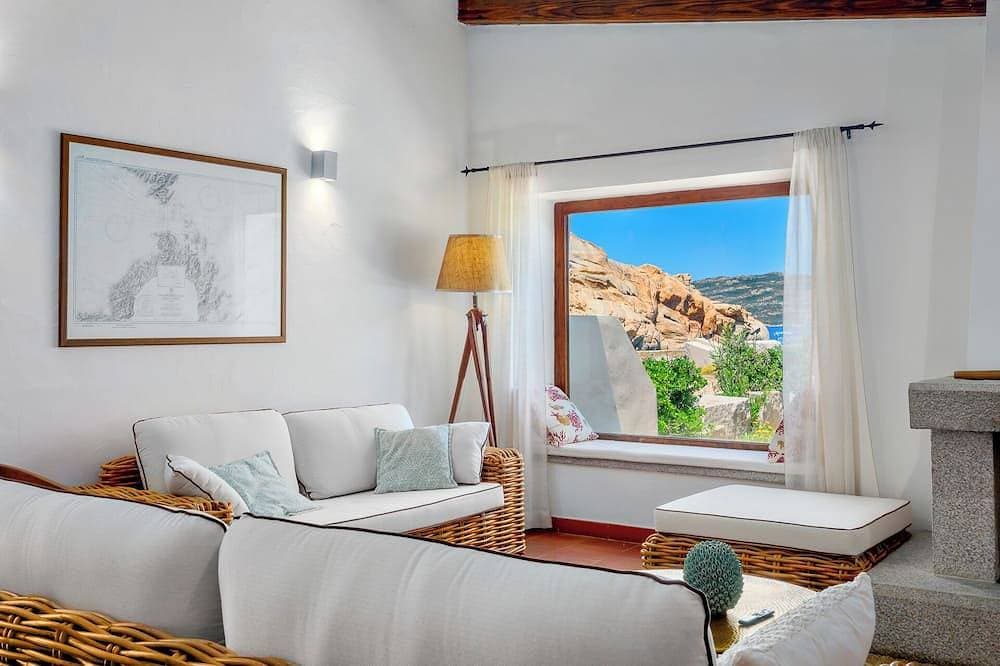 Foto 5 von 30: Villa Itaca - Amazing Swimmingpool by the Sea