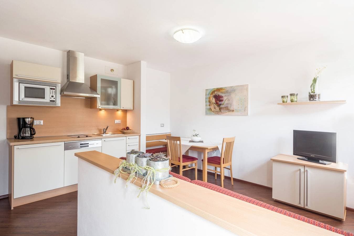 Foto 6 von 17: Gemütliche Ferienwohnung "Tischlerhof - Typ C" mit WLAN und Blick auf die Berge