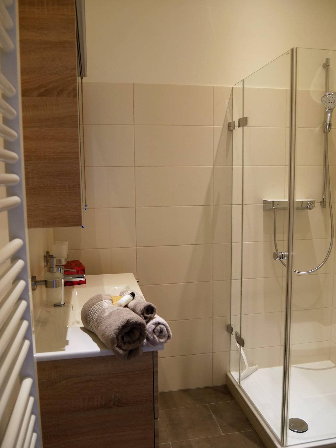 Foto 9 von 26: Appartement -  Dusche, Wc, 1 Schlafraum