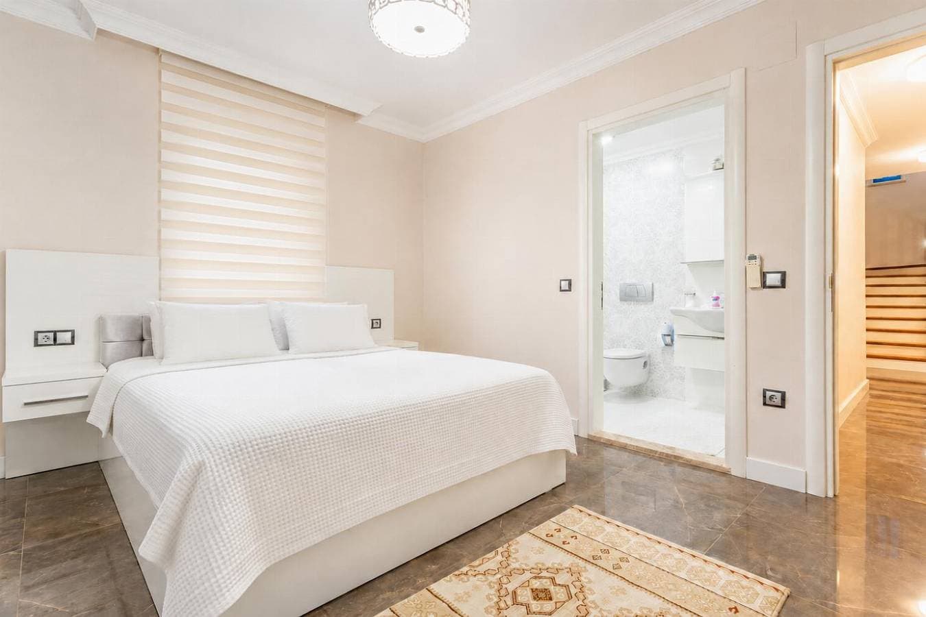 Foto 11 von 24: Villa für 10 Personen mit Terrasse