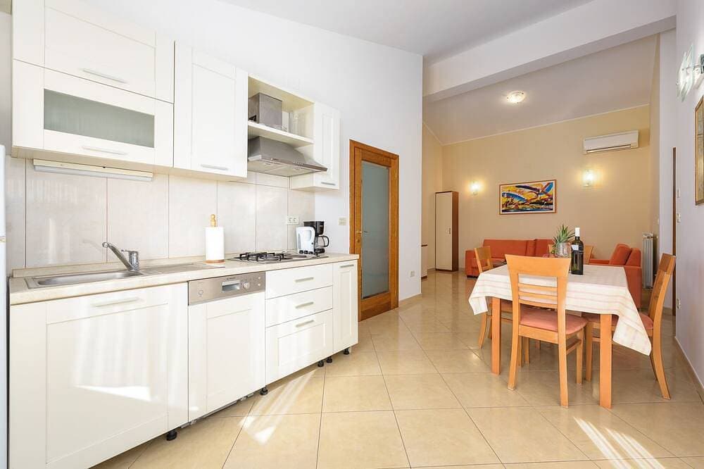 Foto 9 von 17: 2-Zimmer-Ferienwohnung mit Pool Basanija, Umag