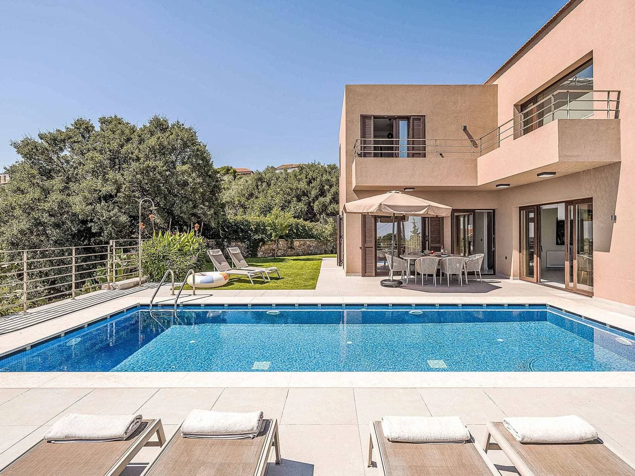 Foto 2 von 60: Villa Alya I "Beheizter" Pool, Luxus und Meerblick