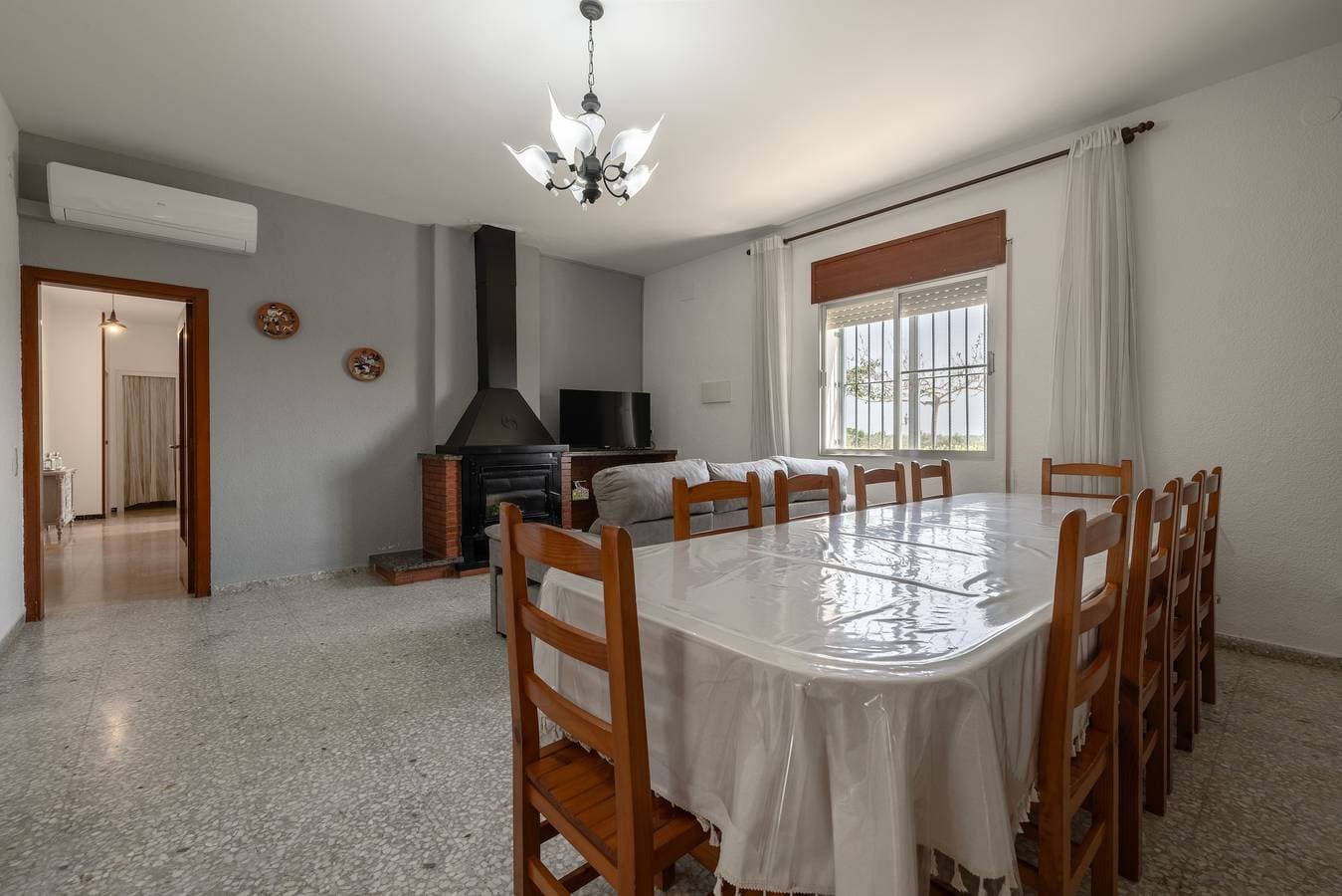 Foto 6 von 25: Landhaus 'Masía Punta L'abat' mit Bergblick, privatem Pool und eigener Terrasse