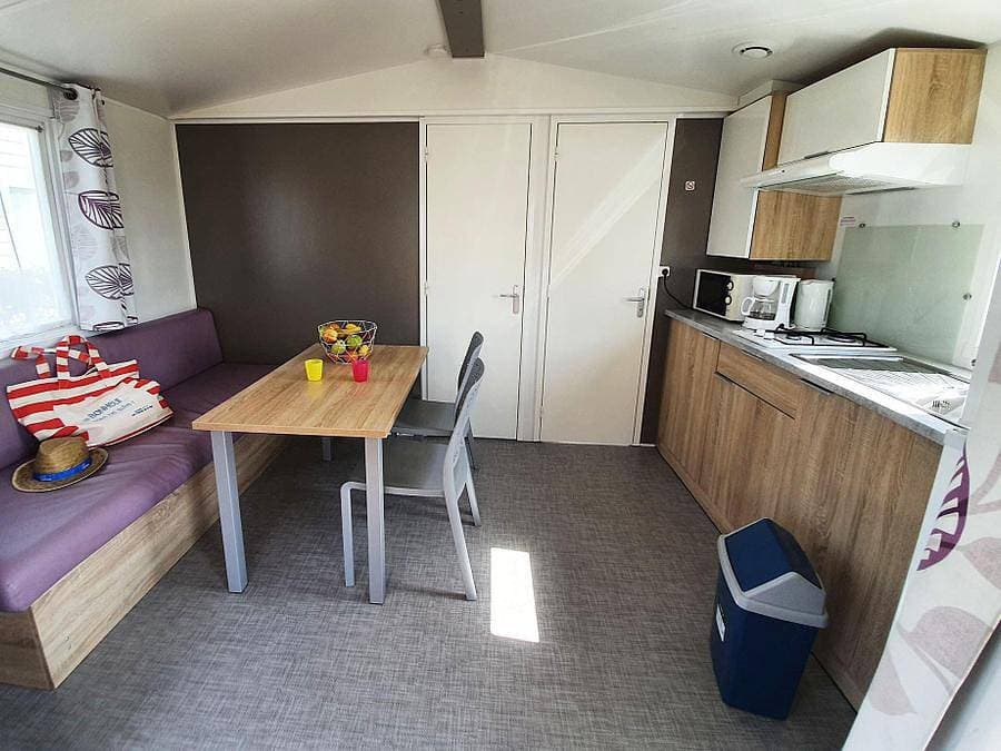 Foto 7 von 59: Camping Mirabel Les Prairies de la Mer - Mobilheim 3 personen - 1 Zimmer