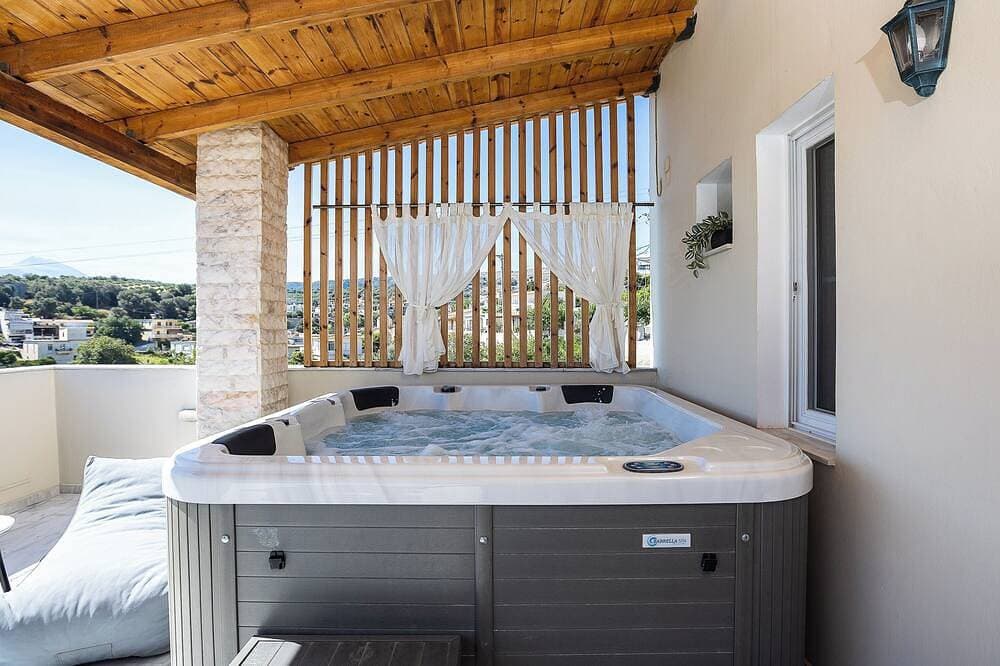 Foto 13 von 30: Luxusvilla mit Pool, Jacuzzi, Gym & Sauna, 10 Min. vom Strand