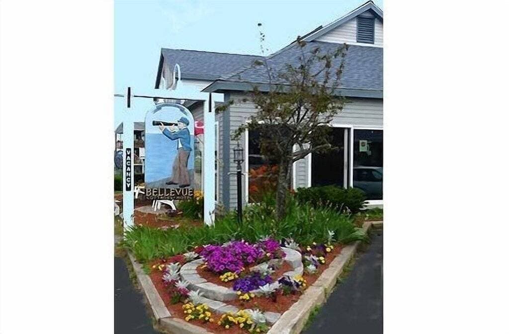 Foto 5 von 7: Steps from Wells Beach, Bellevue by the Sea is perfect for your Maine vacation