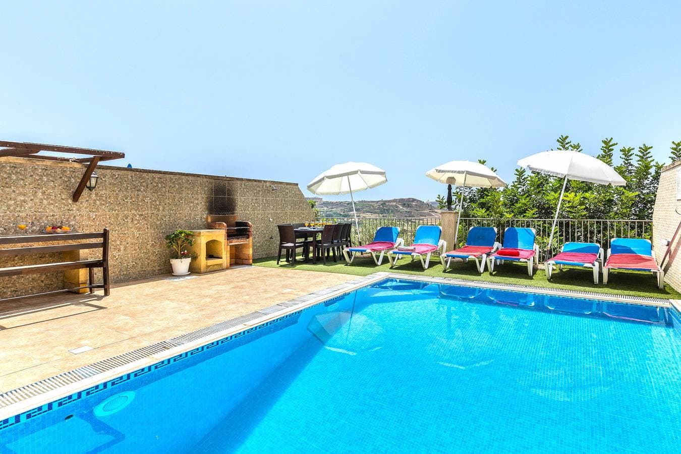 Foto 4 von 21: Villa für 8 Personen mit Meerblick