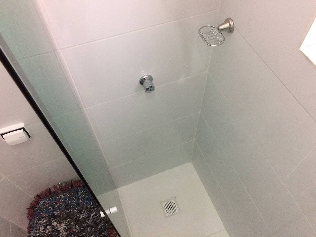 Foto 3 von 13: Mieten Sie Wohnung komplett renoviert! 3 Blocks von der Kathedrale von Curitiba!