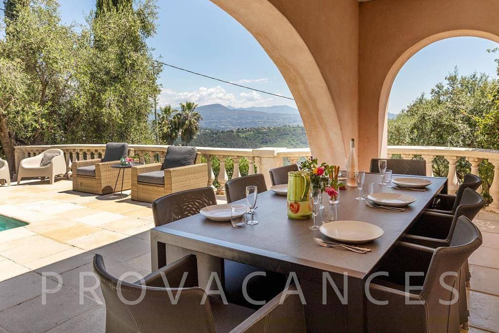 Foto 13 von 58: Ferienhaus mit Pool und Aussicht in Vence
