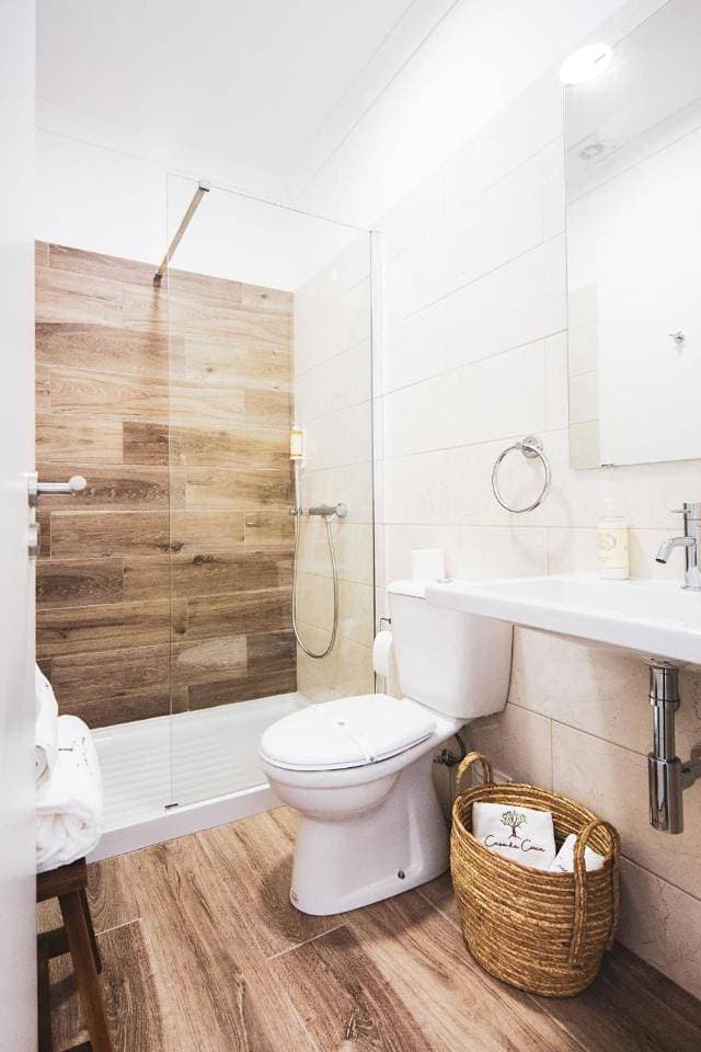 Foto 8 von 10: Double Room with Private Bathroom
