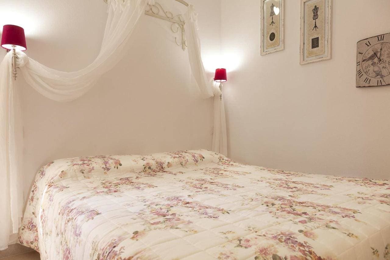 Foto 5 von 9: Double Room with Private Bathroom