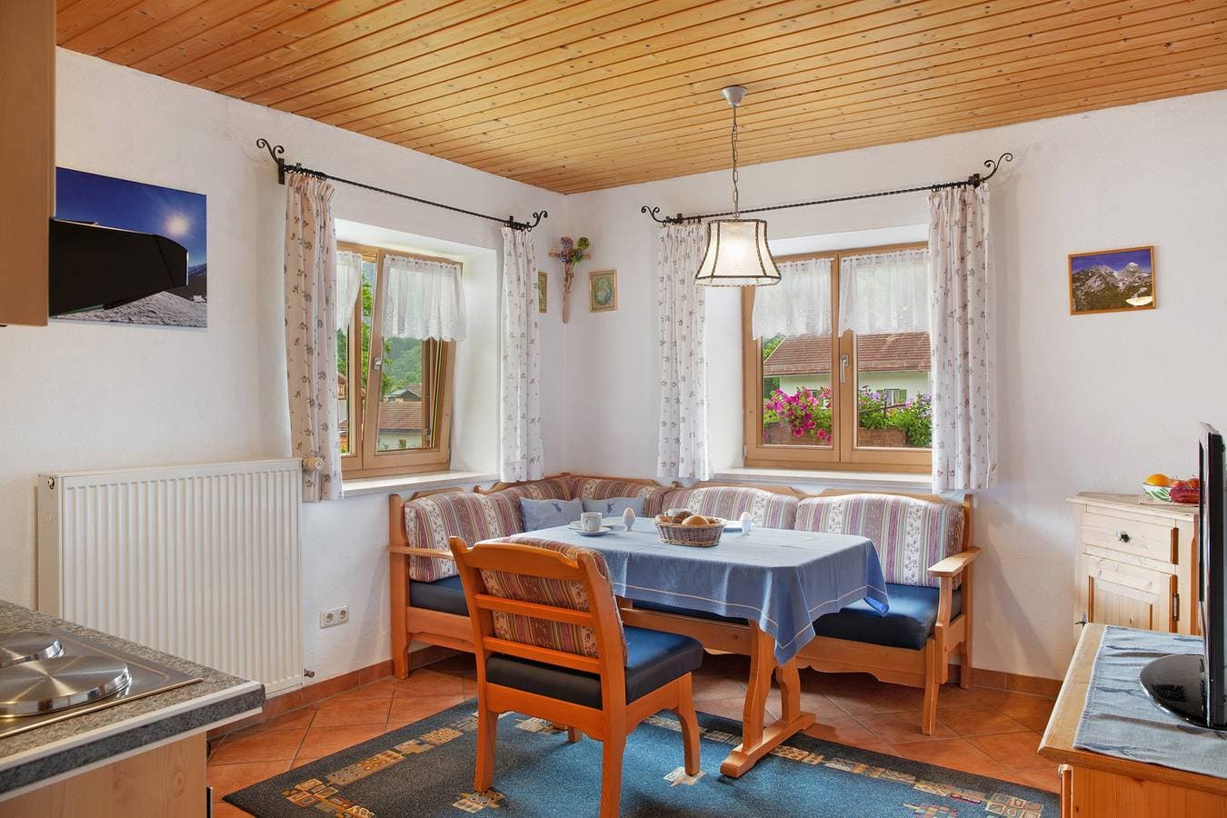Foto 4 von 31: Ferienwohnung "Alpspitze" mit Bergblick, Balkon und WLAN