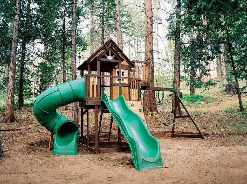 Foto 12 von 50: Private A/C Playset Zip-Line Huge Deck Firepit