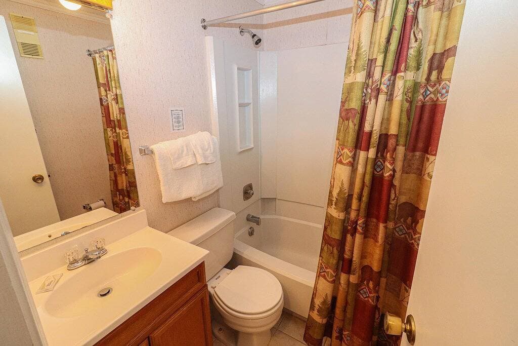 Foto 4 von 23: Ml328A 1Br / 1Ba Für 4 Personen SlopeView Wi-Fi Parking Great Location!