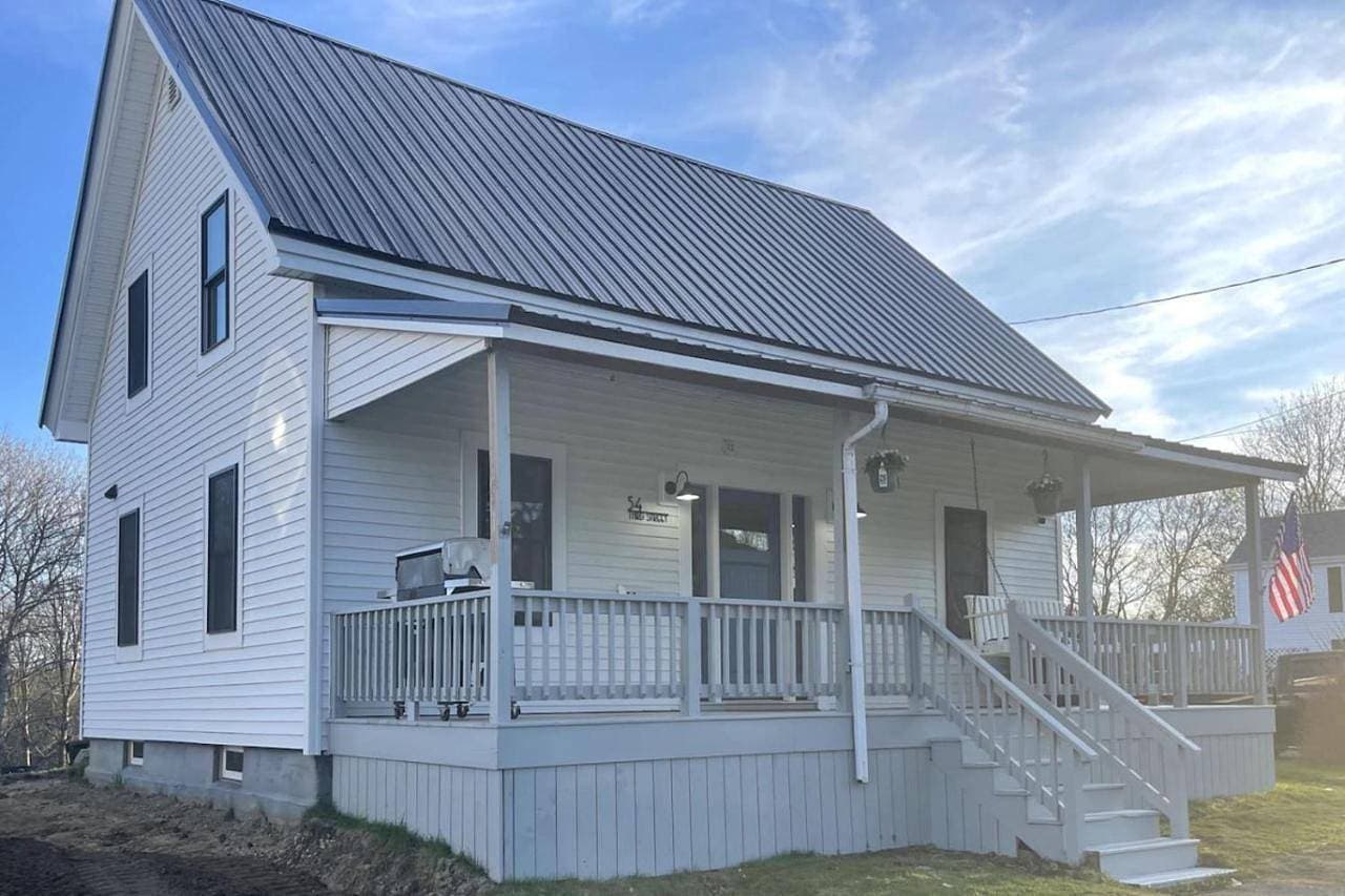 Sea La Vie in Eastport 1