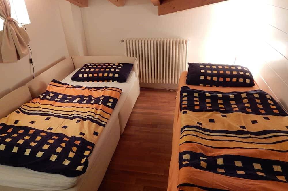 Foto 5 von 30: Comer See - herrlicher Seeblick, Tennisplatz, Pool, Balkon, Garage, WLAN