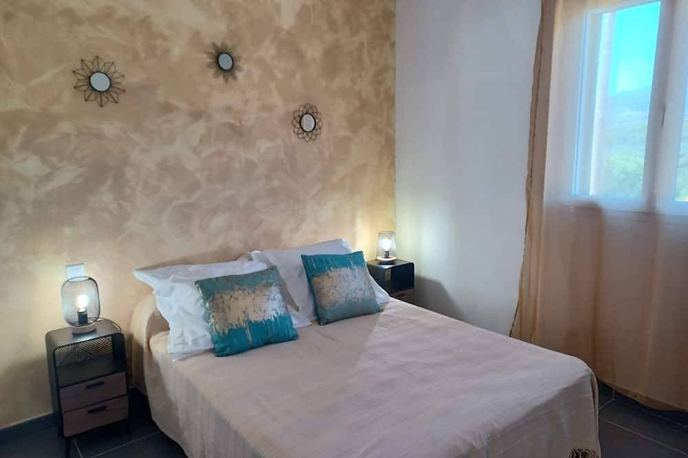 Foto 4 von 30: Apt heated pool, wifi, 2 bedrooms, air conditioning, 7 min beach 1 min river