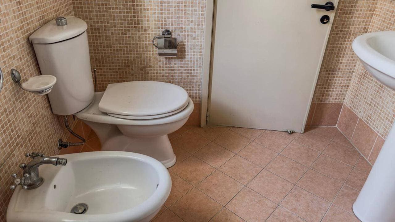 Foto 8 von 17: Two-Bedroom Apartment