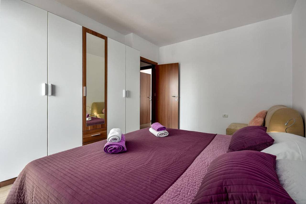 Foto 6 von 30: Two-Bedroom Apartment