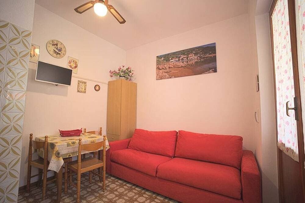Foto 9 von 24: Appartamenti Margherita, Margherita-5 in einer Strandresidenz, Giglio Campese
