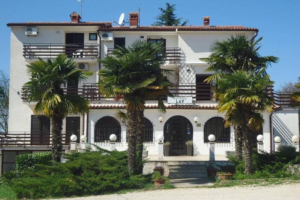 Foto 10 von 23: Ferienwohnungen Lion - Umag