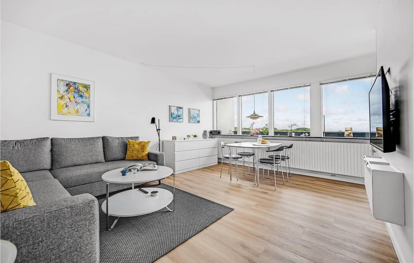 Foto 6 von 28: Ferienwohnung für 4 Personen mit Terrasse