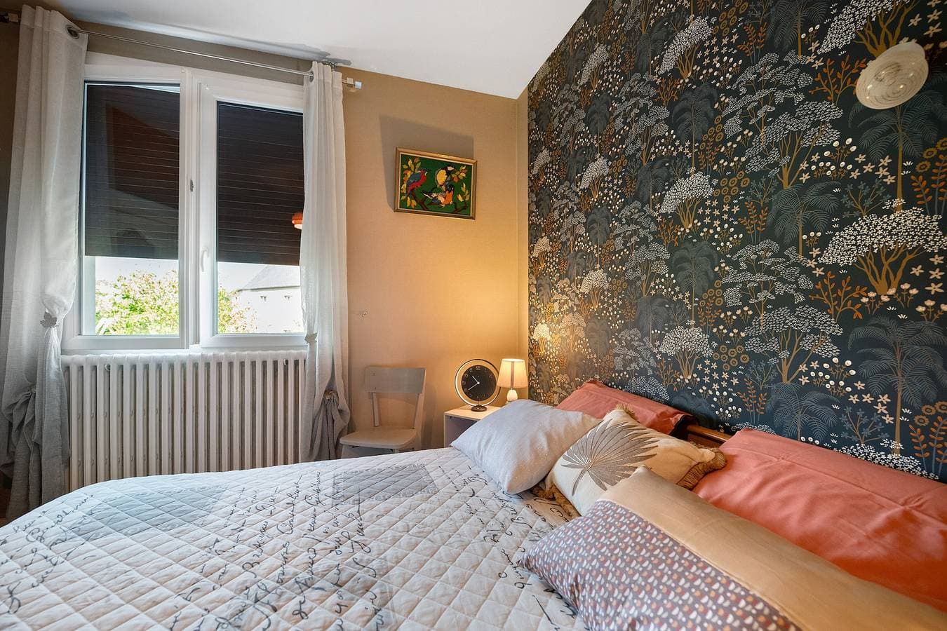 Foto 2 von 26: Gästezimmer „Les Camélias“ mit Gemeinschaftsterrasse und privatem Garten