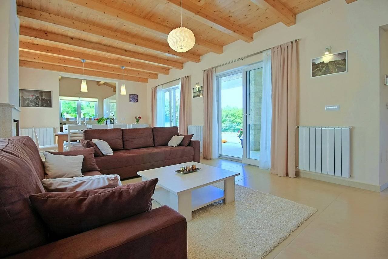 Foto 9 von 40: Privatem Pool, Sauna, Whirlpool, Spa-Bereich, Billardtisch, Tischtennis.