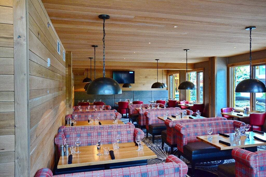 Foto 8 von 19: Neu Bright + Geräumige Rockies Getaway | Tolle Lage, heiße Pools!